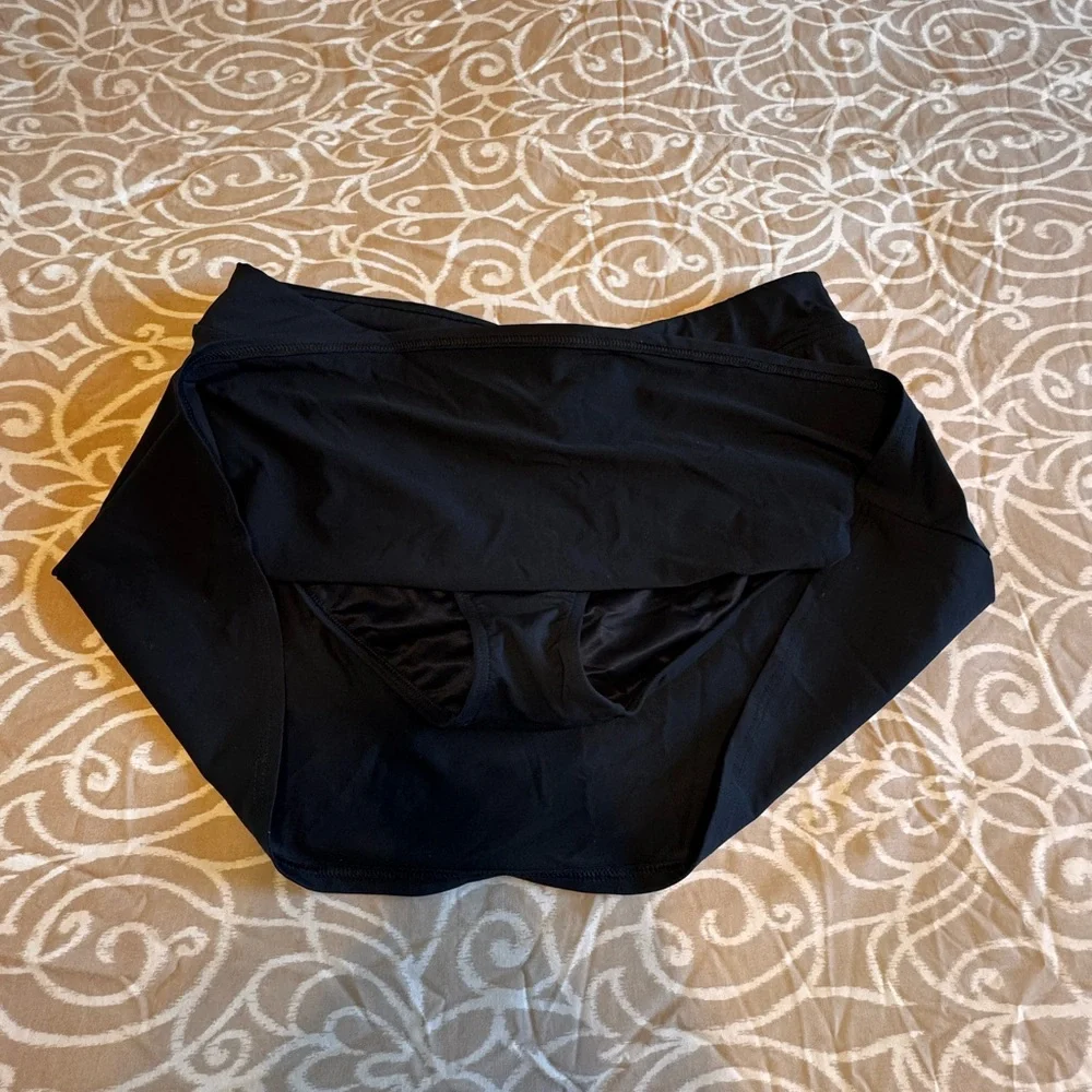 Lands' End Elegant Black Swimskirt - 14 - Picture 2 of 5